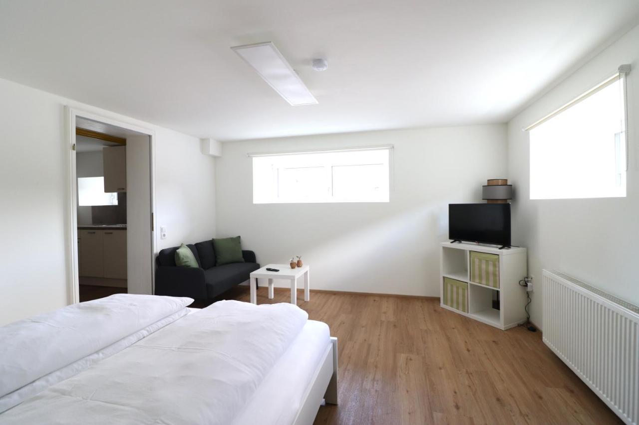 Montfort Apartments - เฟลด์เคียร์ช ภายนอก รูปภาพ